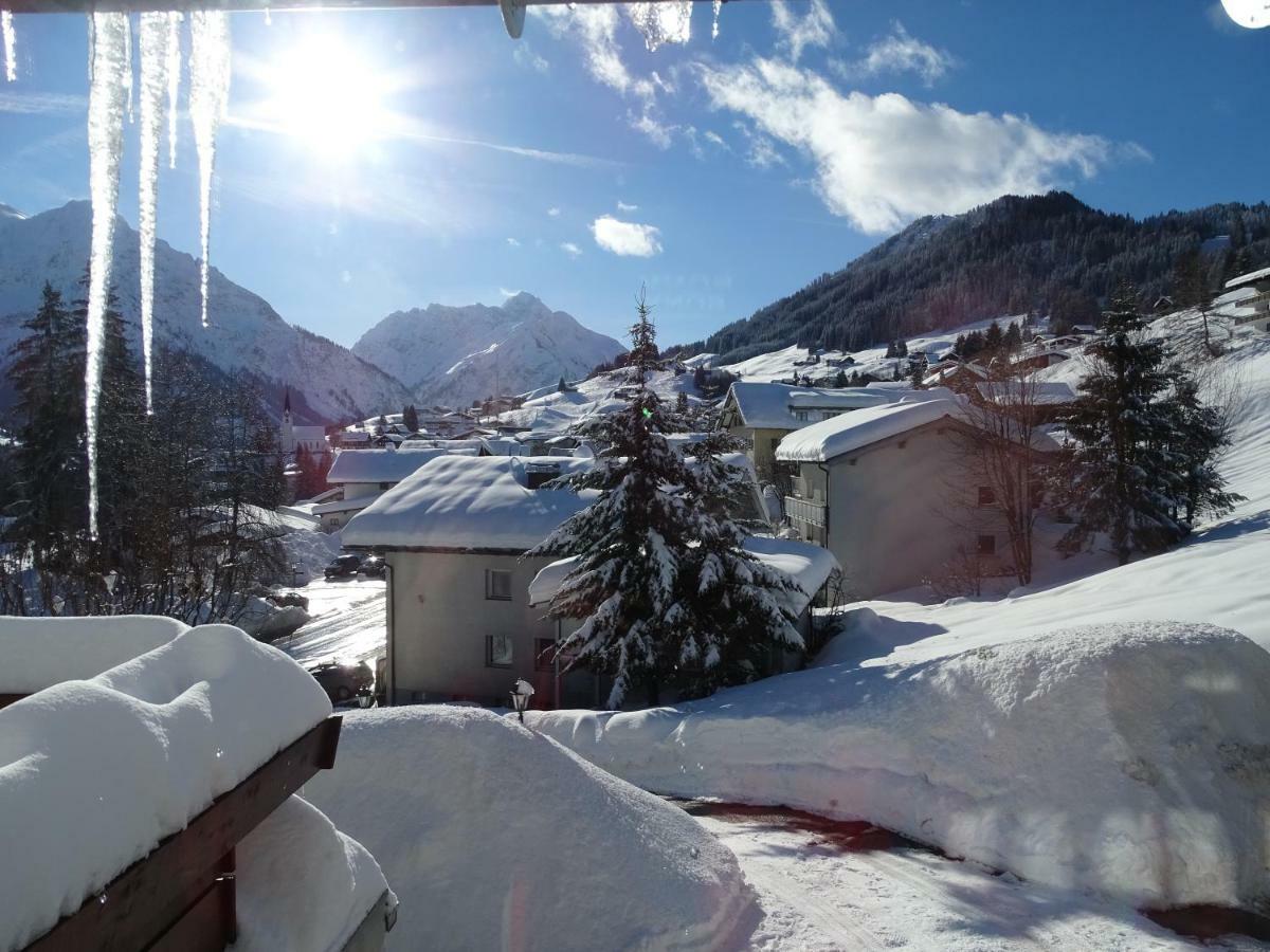 Der Berghof Aparthotel Hirschegg  Ngoại thất bức ảnh