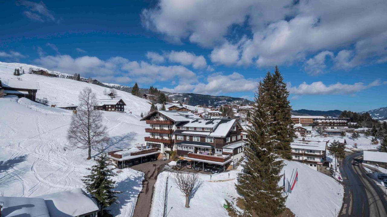 Der Berghof Aparthotel Hirschegg  Ngoại thất bức ảnh